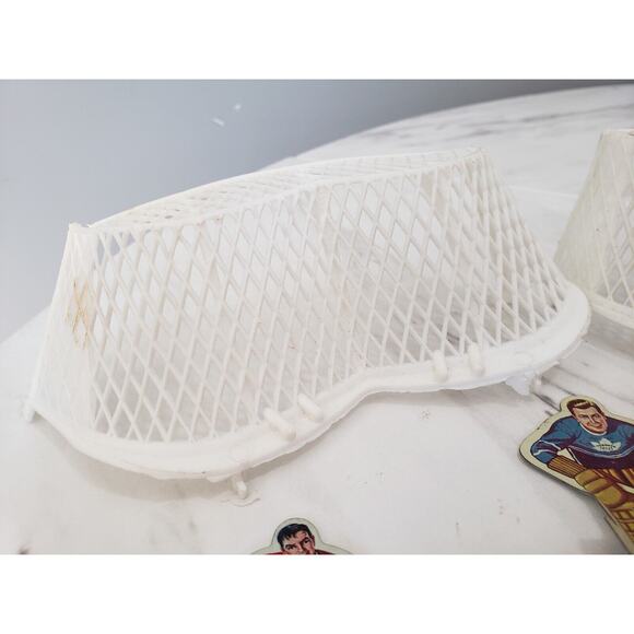 Vintage Eagle Toys NHL Metal Tin Replacement Hockey Players‎ Toronto Vs Montreal - Picture 3 of 10